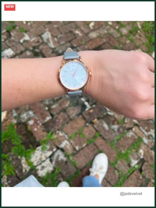 Women\'s 38mm Analog Leather Strap Watch with Second Hand - Easy to Read